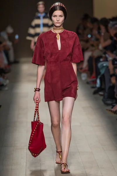 Look 30